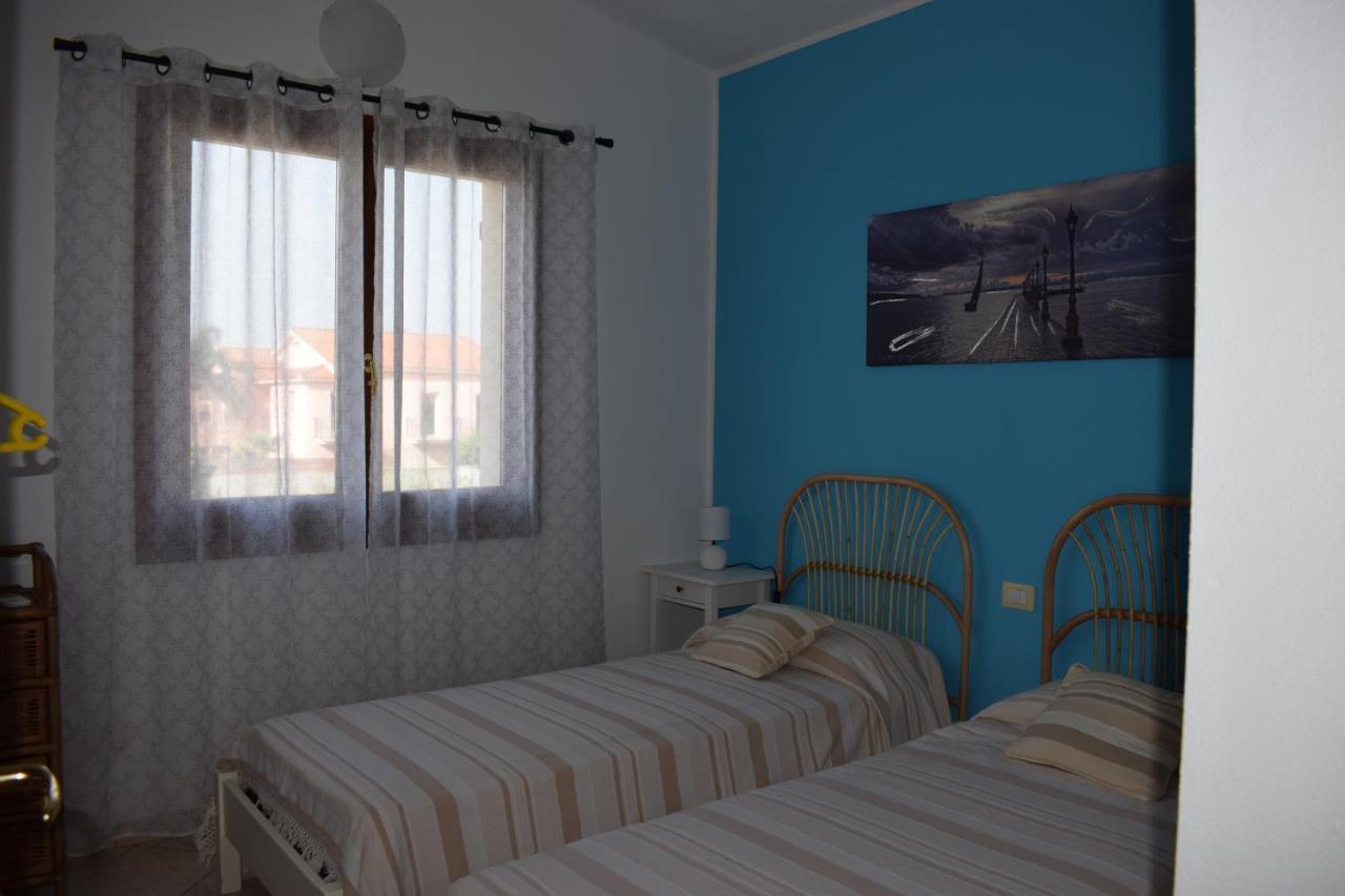 Casa Rosa Dei Venti Villa Pula Ngoại thất bức ảnh